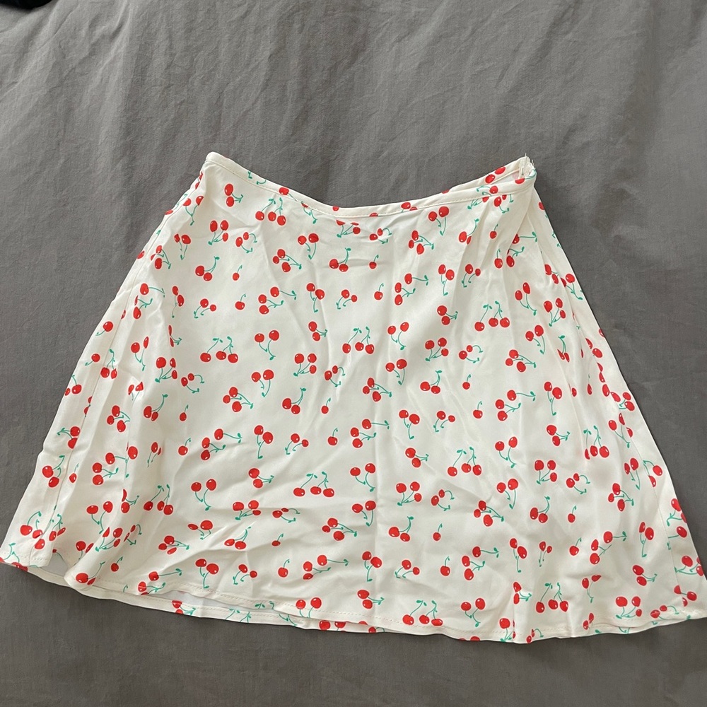 ZARA SILK CHERRY MINI SKIRT